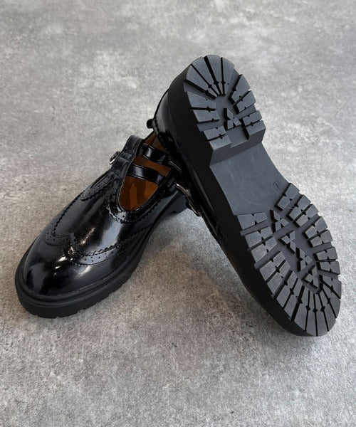 スタイルアップ＆快適な履き心地！ダブルTストラップドレスシューズ