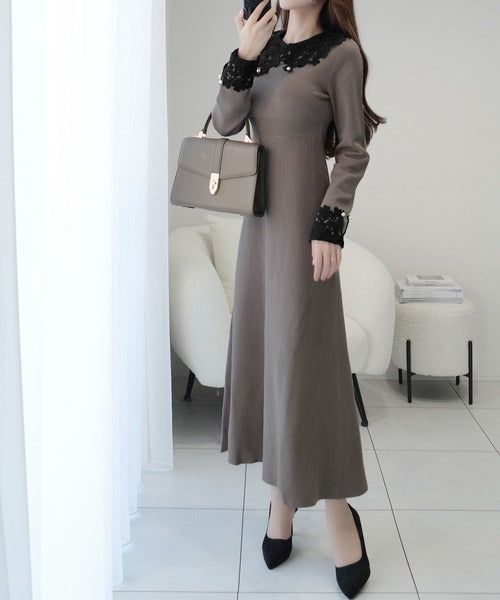 mily bilet】華やかさと上品さを纏う。パール使いレースカラーニット