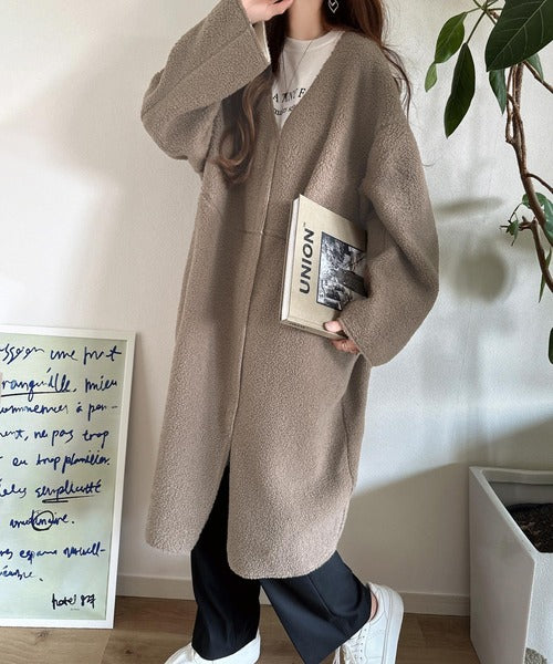 これ一枚で暖かい×大人の抜け感。表ボア×裏フリースダブルフェイス配色