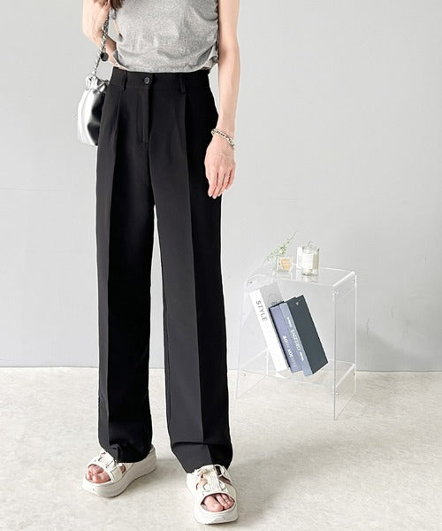 まち商品です 美脚魅せ、センタープレス。オールシーズン大活躍のタックワイド