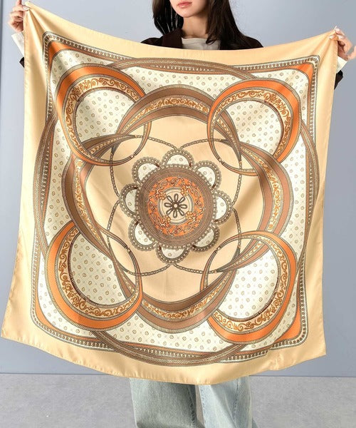 上品カワイイ♪90cm×90cmパネル柄シルクライク大判スカーフ ce1240056