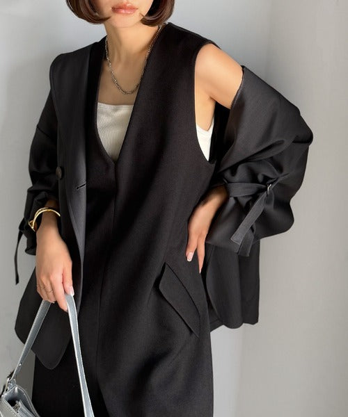 1枚でキマる私スタイル。フラップポケットVネックサロペット ce1265017