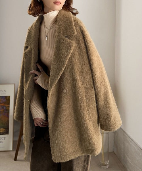 ふわり纏うだけで上品見え。2wayシャギーダブルビックカラージャケット