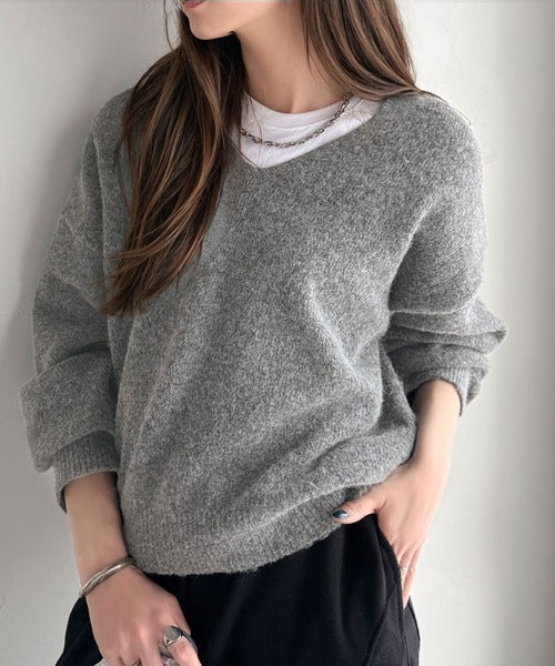 ふわっと軽やか◎メランジ調Vネックニットプルオーバー（長袖