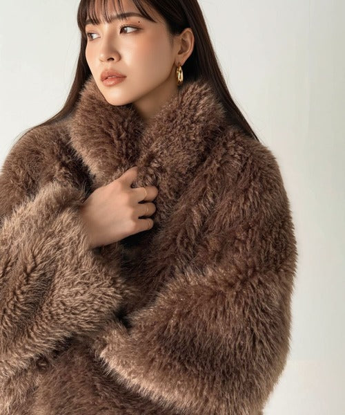 mily bilet】ゴージャスなファーが魅力的。フェイクレザー切り替え