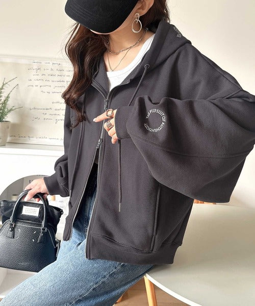 バランスの良い丈感でさりげなくスタイルアップ♪クロップドワイド裏