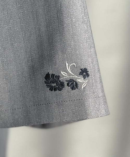 高見え確定。」刺繍デザインジップシャツ／Embroidered Design Zip