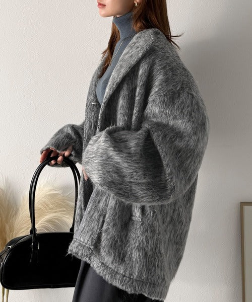 モヘアシャギーミドルコート リラックス感漂うゆったり大人シルエット。ムードをまとう。ミックス