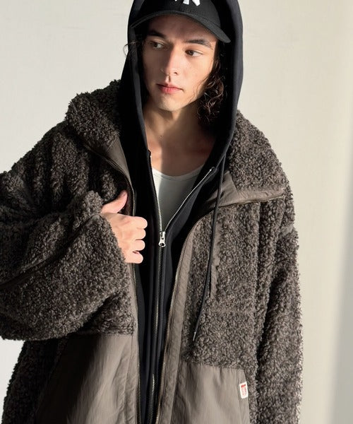 JaVaジャバコラボ》ぬくぬく愛らしい◎プードルボア×ナイロン異素材