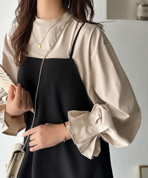 ひとさじの甘さ。微光沢仕立て、シルケット加工ハイネック