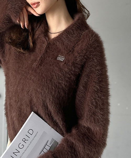 mily bilet】カジュアルな大人ふんわり。メタルプレート使いフェザー