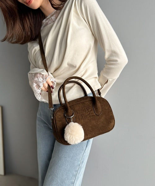 mily bilet】甘い見た目で実力派♪エンボスロゴスウェードライク