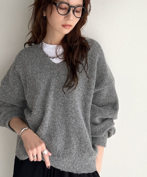 ふわっと軽やか◎メランジ調Vネックニットプルオーバー（長袖
