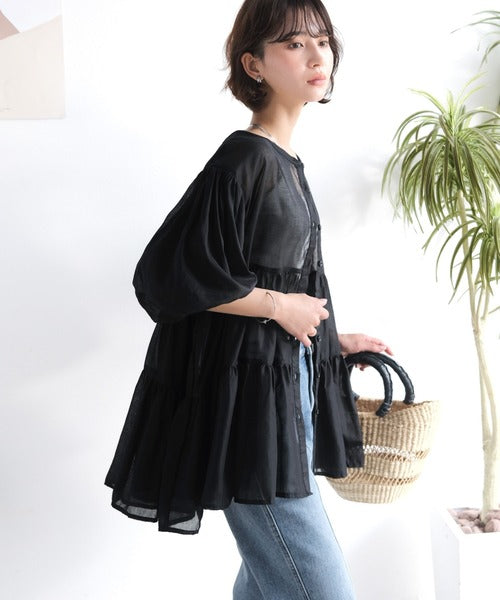 ふわり、風をまとう。3wayバルーンスリーブティアードブラウス