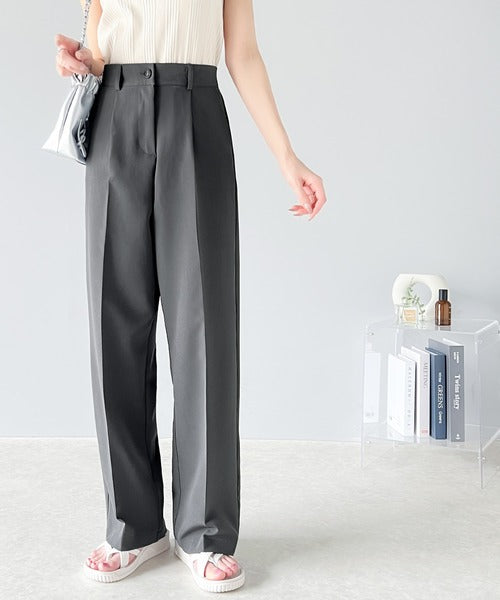 美脚魅せ、センタープレス。オールシーズン大活躍のタックワイド