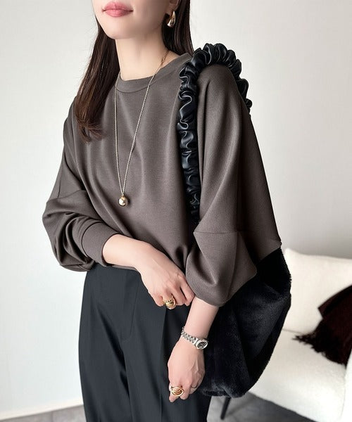 d.i.a新品黒のフロントジッパートレーナー JaVaジャバ コラボ》上品な抜け感と艶感◎ドルマンダンボール素材