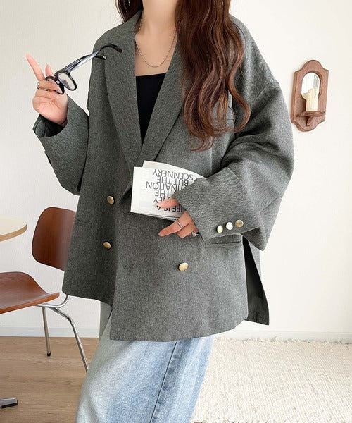 気軽に羽織れる大人のブレザー。サイドスリットオーバーサイズ ダブル