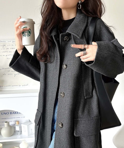 上品を纏う、主役級アウター。ロング丈比翼ステンカラーコート