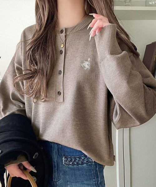 Javaジャバコラボ》顔周りスッキリ&胸元刺繍で映える♪配色刺繍