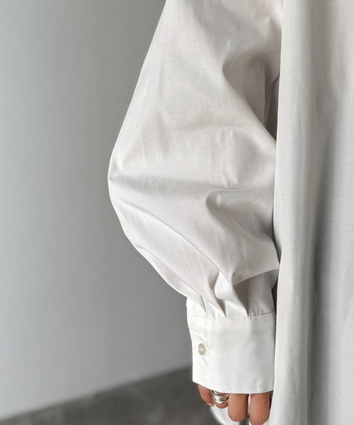 美品✨ハイク　パワーショルダー　長袖シャツブラウス　サイドスリット　ホワイト JaVa ジャバコラボ》こなれ感を引き寄せる。胸ポケットつきサイド