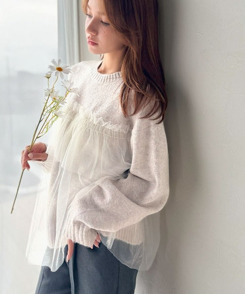 大人の女性にぴったり！チュールドッキングボリュームスリーブニット