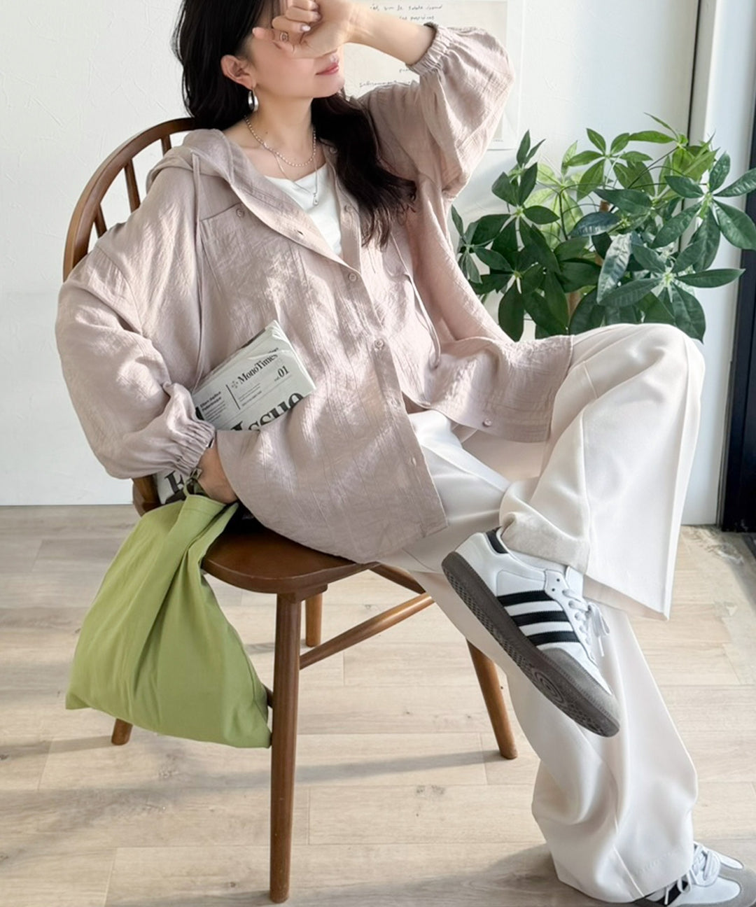 接触冷感機能付き】風をまとって、軽やかに。ダブルポケット付きフード