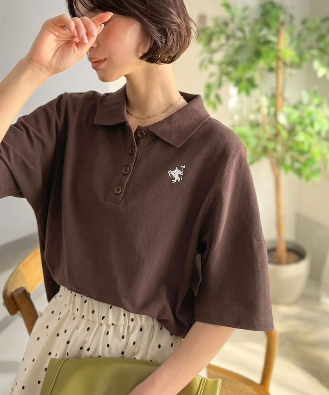 さらっと涼しい大人ポロ。大人のきれい見え◎イージーケアワンポイント