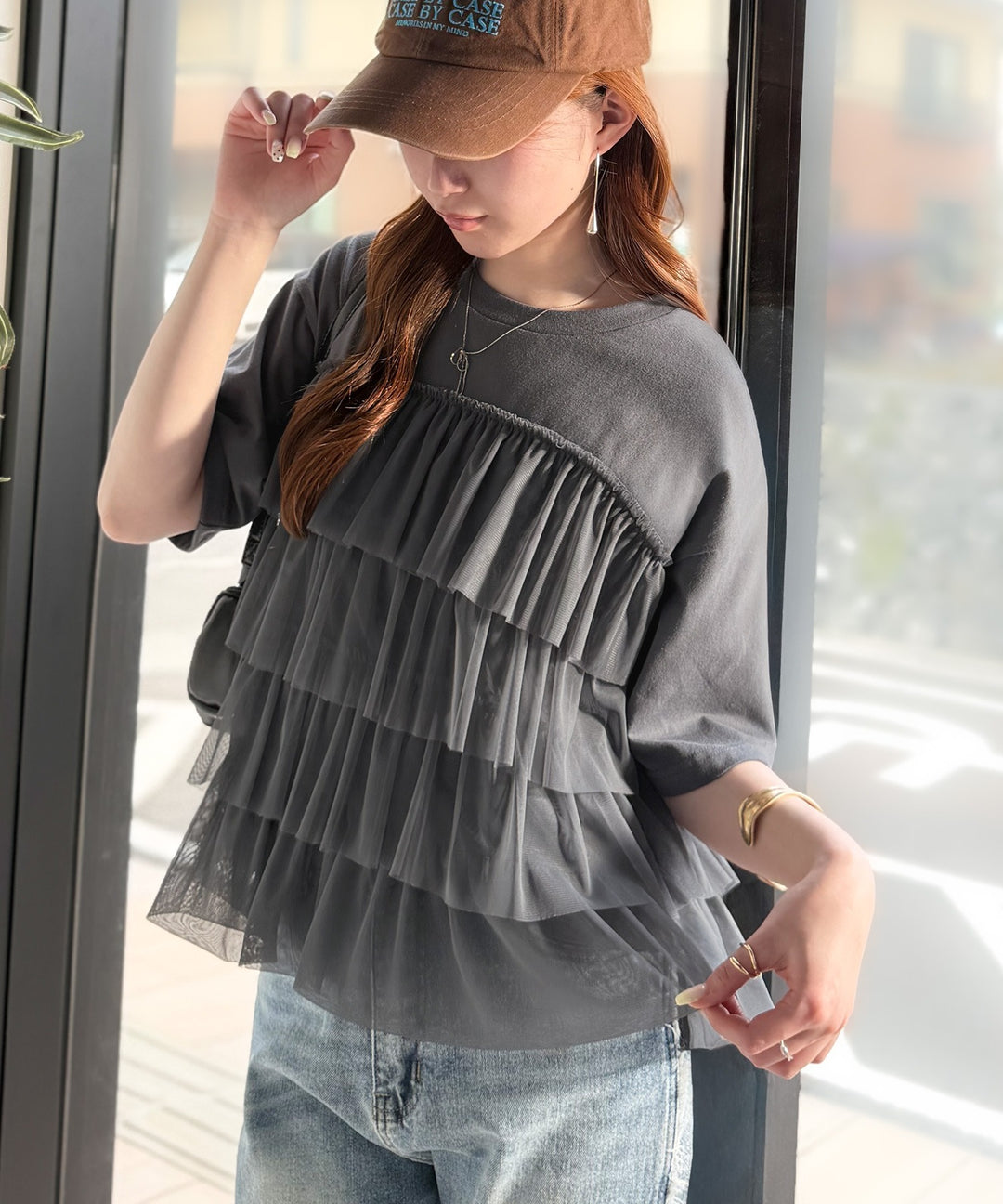 重ねてる風、が今っぽい。ビスチェ風チュールフリルドッキングTシャツ