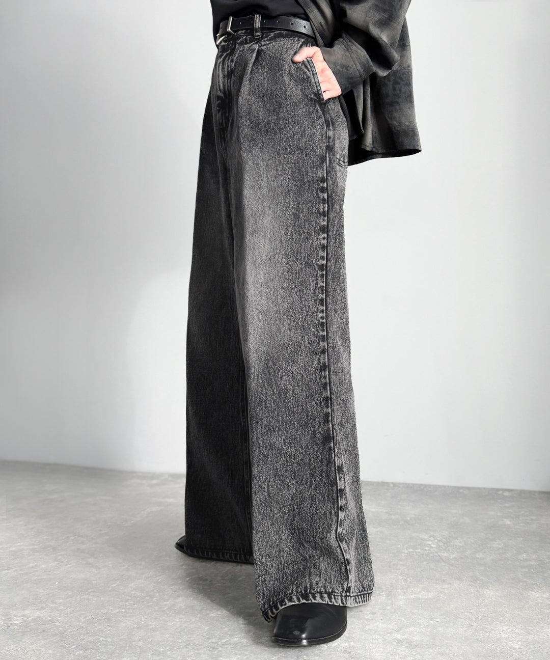 垢抜け確定。」ヴィンテージ加工フレアデニムパンツ／Vintage Washed