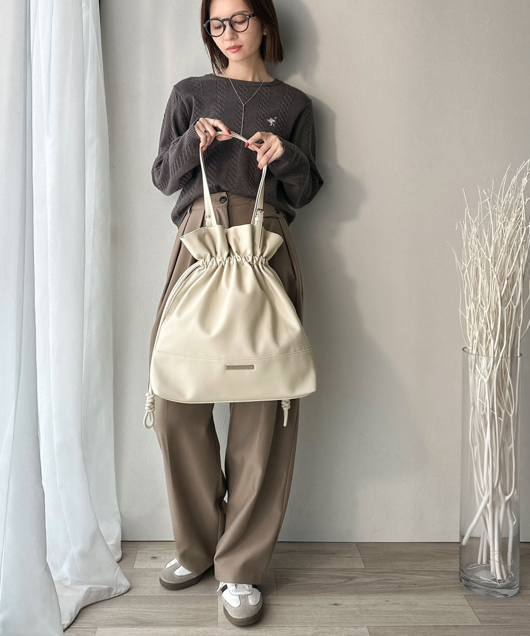 classicalelf】きゅっと絞って可愛さ◎フェイクレザービッグトート