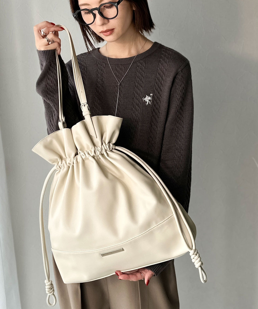 classicalelf】きゅっと絞って可愛さ◎フェイクレザービッグトート