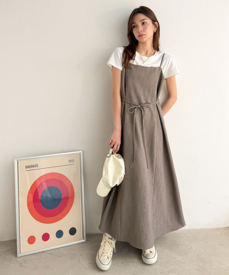 吸水速乾・防シワ機能付き】凹凸感のあるジャガードで、シンプルコーデ