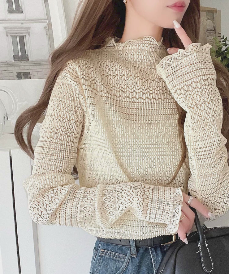 華やかで品格のある大人トップス。レースメローハイネックトップス