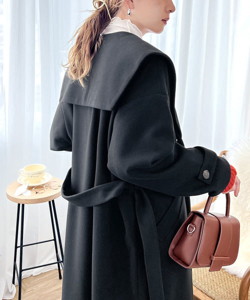 360度レディムード。ニットモッサセーラーカラーロングコート