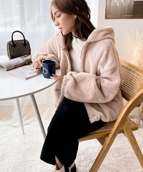 【定価50万円超！】AKM　 ラビットファーパーカー黒 セール】【31】【25AW新色追加】うさ耳 ファーパーカー（パーカー