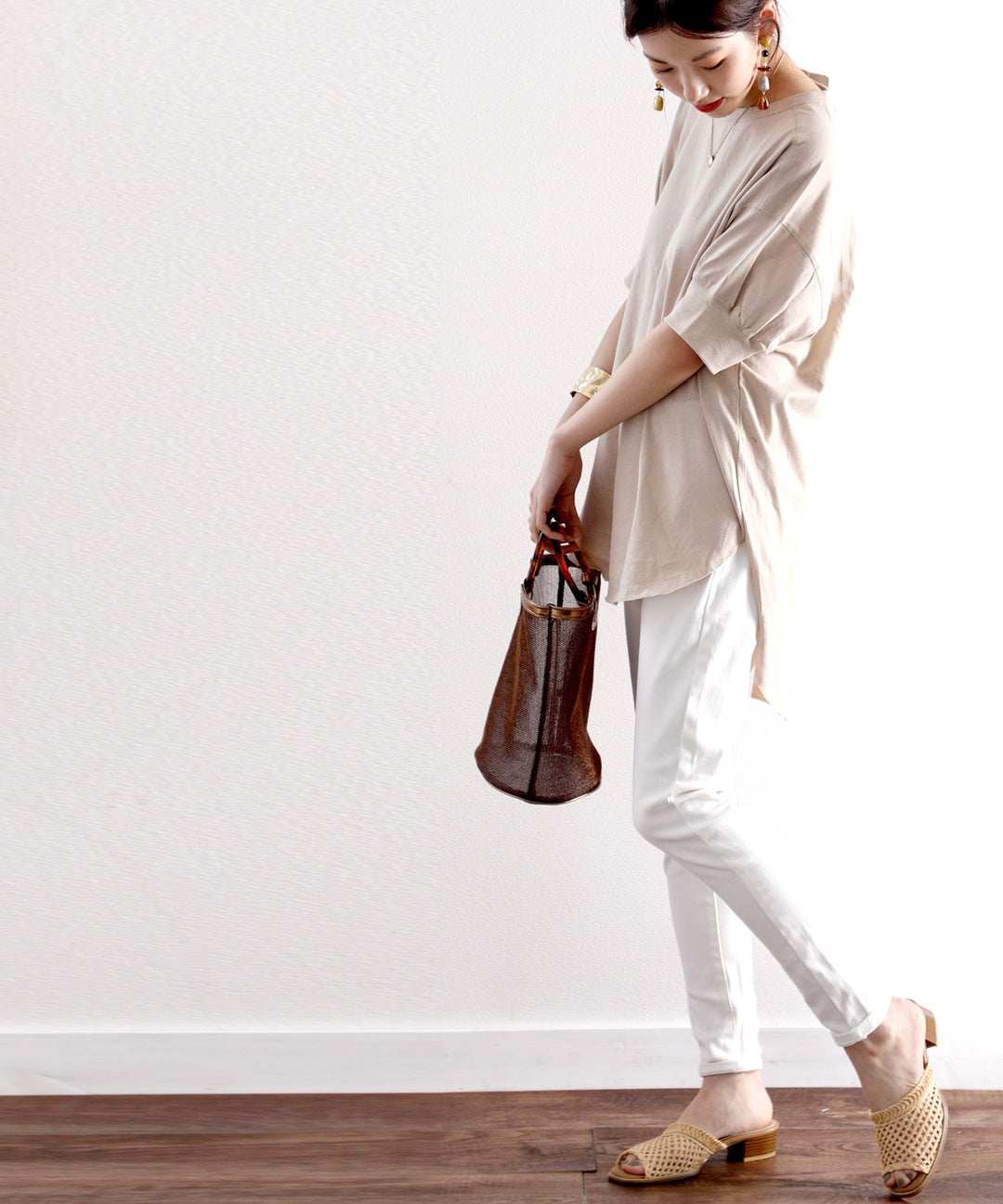 family+】ゆるっと、大人カジュアル。綿100％半袖バックヘンリー